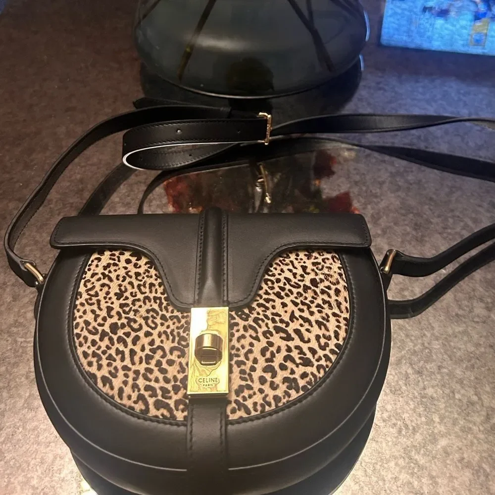 Celine by Heidi Slimane Besace 16 Leopard print Bag - Picture 7 of 9